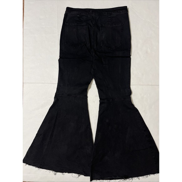 Free People We The Free Just Float On Flare Jeans Size 33 Black Washed Boho - Picture 5 of 10